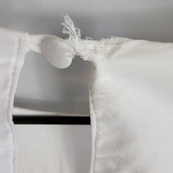 The Jetset Diaries Bell Sleeve Lace Hem Keyhole Back Top White Revolve Small - Picture 7 of 12